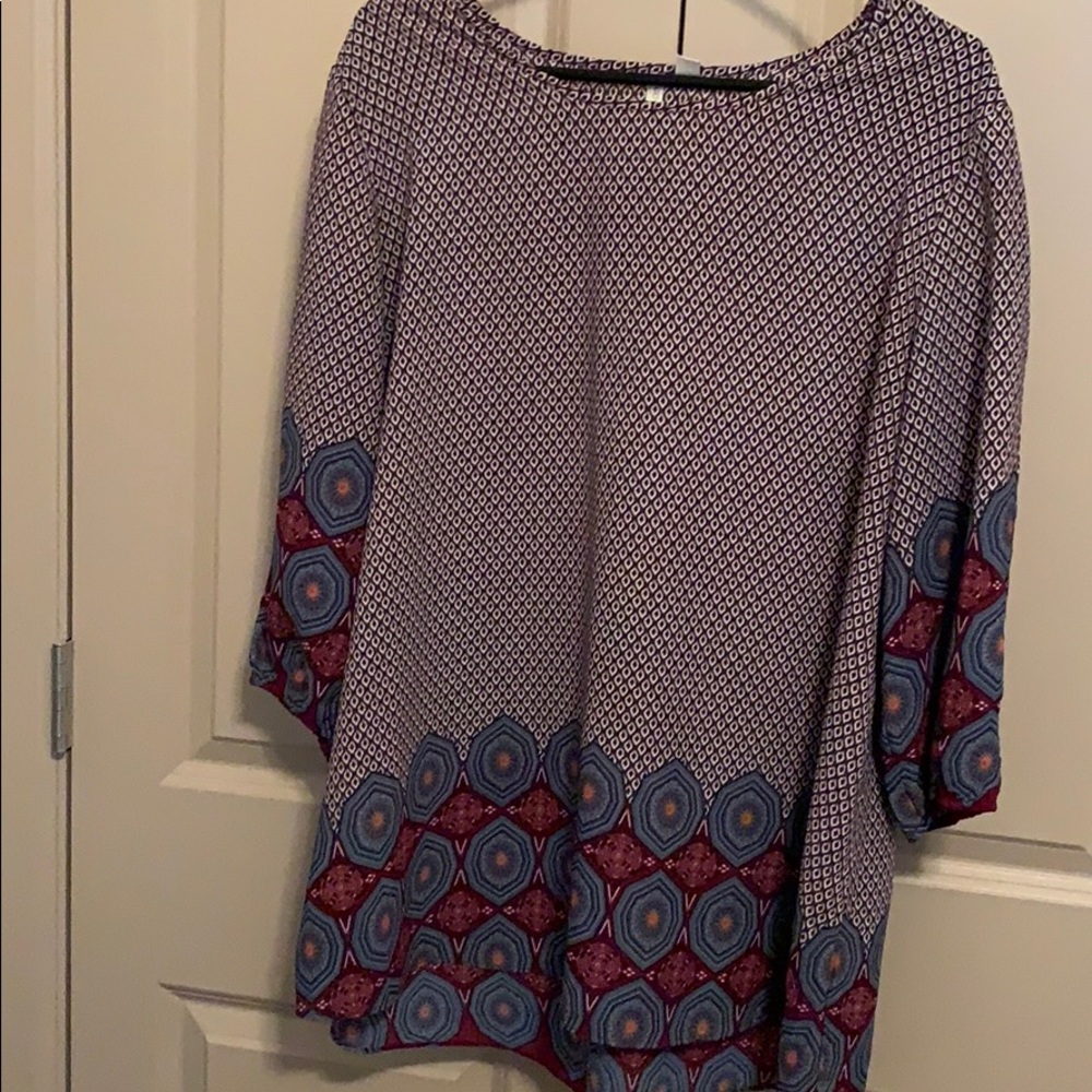 Work blouse with open sleeve detail